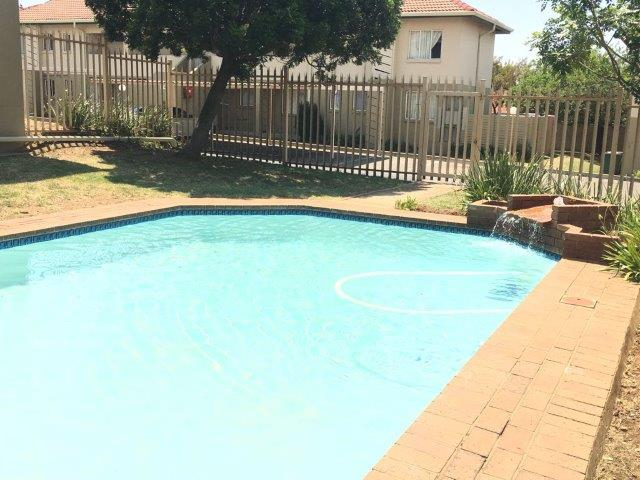 2 Bedroom Property for Sale in Eden Glen Gauteng