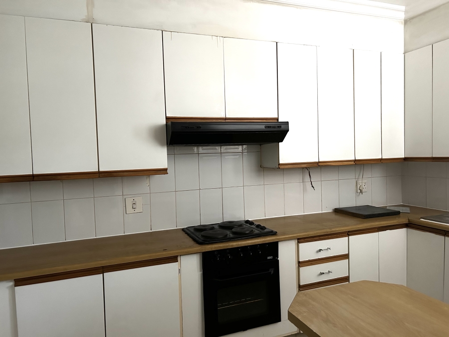 To Let 3 Bedroom Property for Rent in Killarney Gauteng