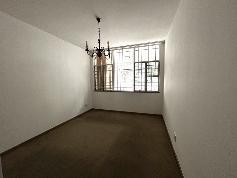 To Let 3 Bedroom Property for Rent in Killarney Gauteng