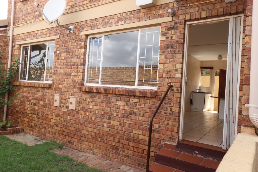 To Let 2 Bedroom Property for Rent in Terenure Gauteng