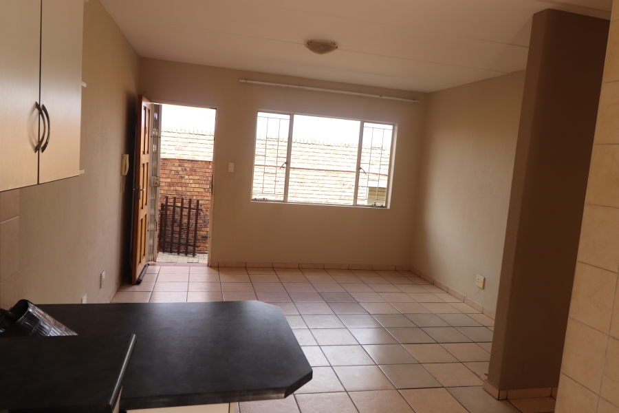 To Let 2 Bedroom Property for Rent in Terenure Gauteng