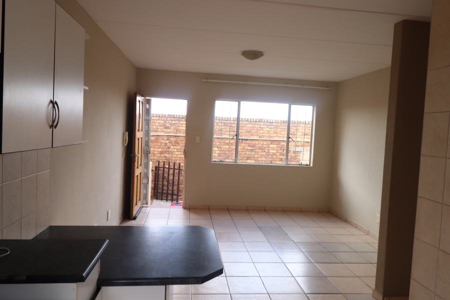 To Let 2 Bedroom Property for Rent in Terenure Gauteng