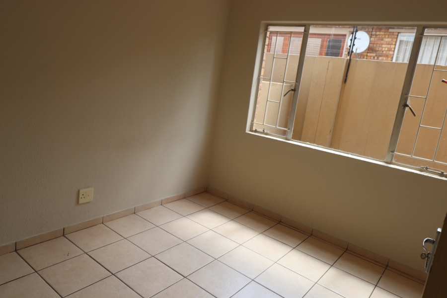 To Let 2 Bedroom Property for Rent in Terenure Gauteng