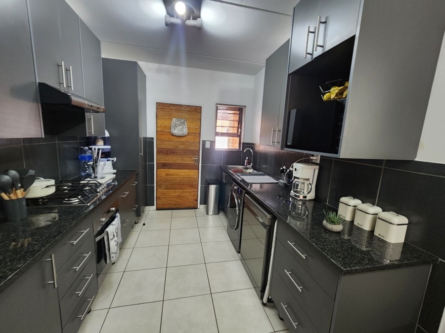 3 Bedroom Property for Sale in Ravenswood Gauteng