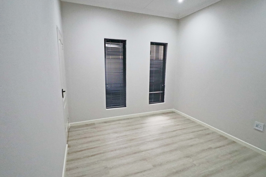 To Let 2 Bedroom Property for Rent in Bryanston Gauteng