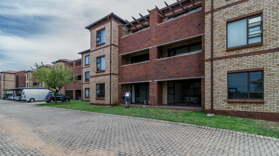 To Let 2 Bedroom Property for Rent in Randpark Ridge Gauteng