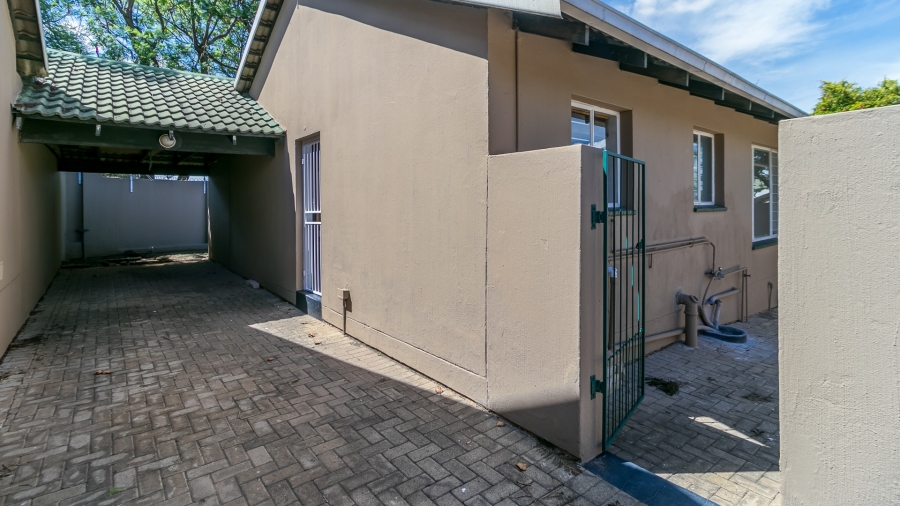 To Let 2 Bedroom Property for Rent in Sundowner Gauteng