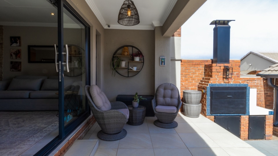 3 Bedroom Property for Sale in Rietvlei Heights Country Estate Gauteng