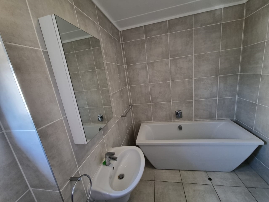 To Let 1 Bedroom Property for Rent in Linbro Park Gauteng