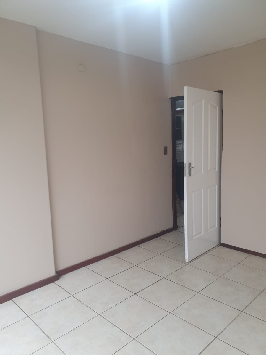 2 Bedroom Property for Sale in Sunnyside Gauteng