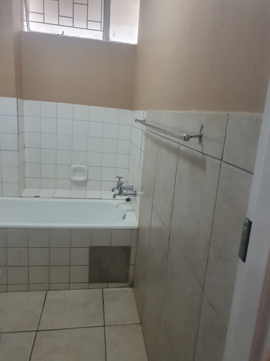 2 Bedroom Property for Sale in Sunnyside Gauteng