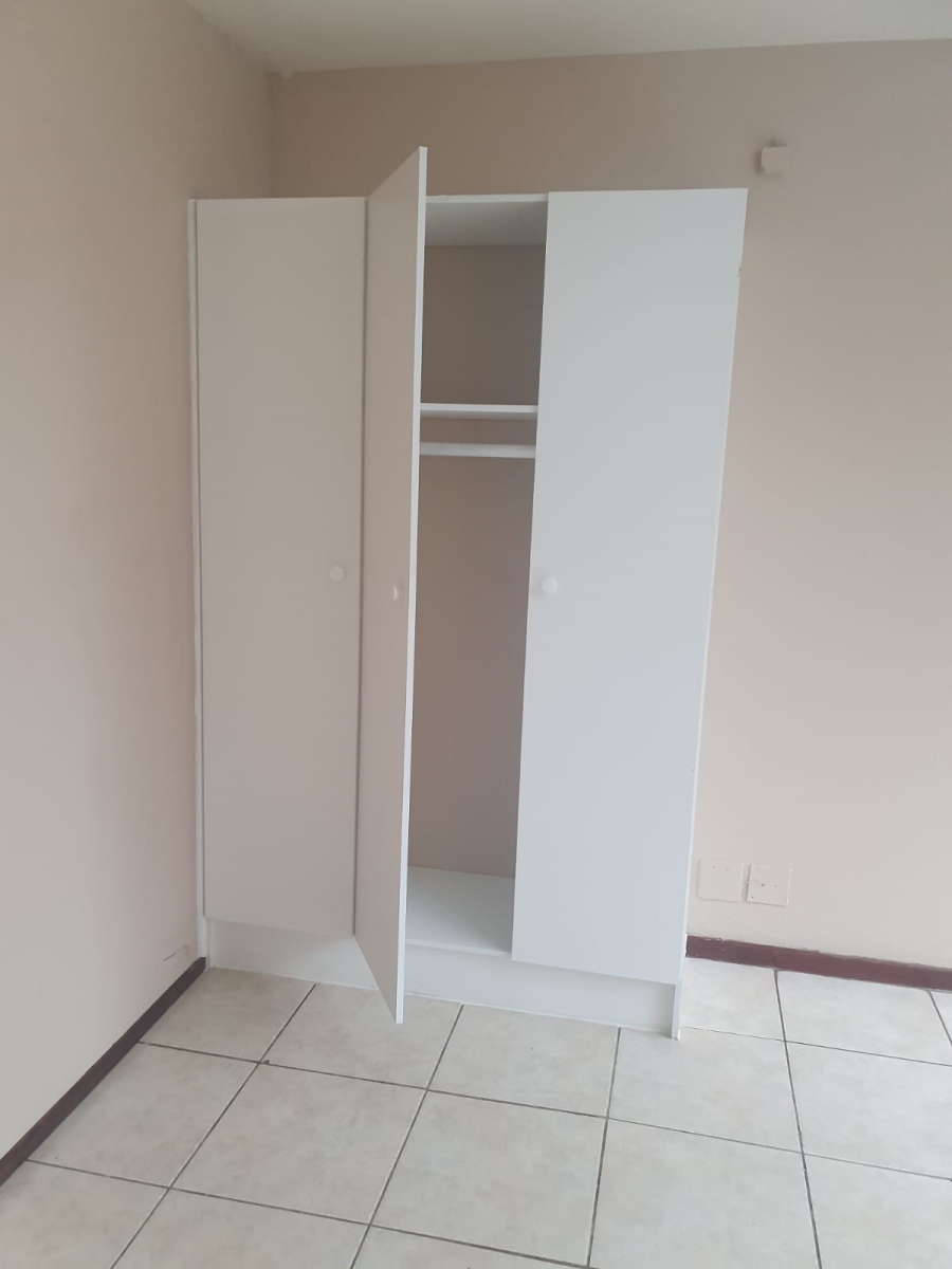 2 Bedroom Property for Sale in Sunnyside Gauteng