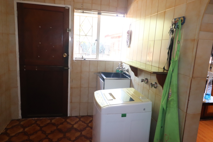 To Let 4 Bedroom Property for Rent in Edleen Gauteng