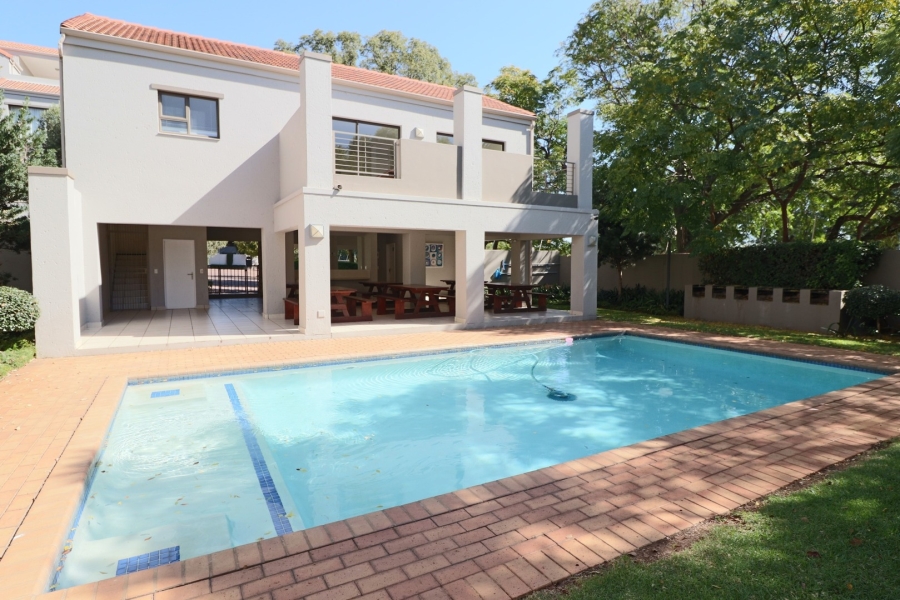 To Let 2 Bedroom Property for Rent in Bryanston Gauteng