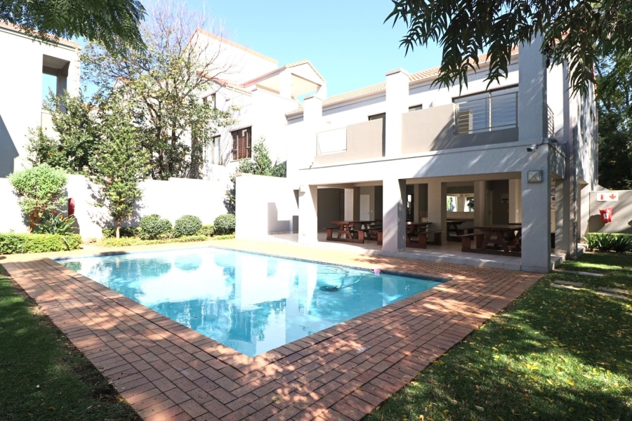 To Let 2 Bedroom Property for Rent in Bryanston Gauteng