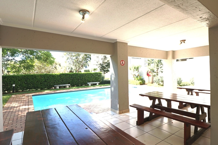 To Let 2 Bedroom Property for Rent in Bryanston Gauteng