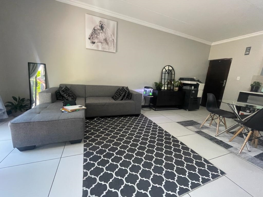 To Let 2 Bedroom Property for Rent in Halfway Gardens Gauteng