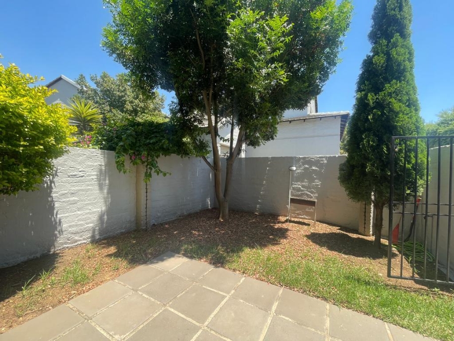 To Let 2 Bedroom Property for Rent in Halfway Gardens Gauteng