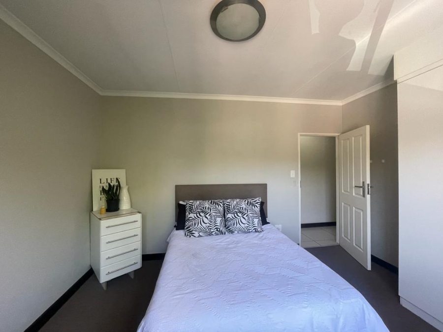 To Let 2 Bedroom Property for Rent in Halfway Gardens Gauteng