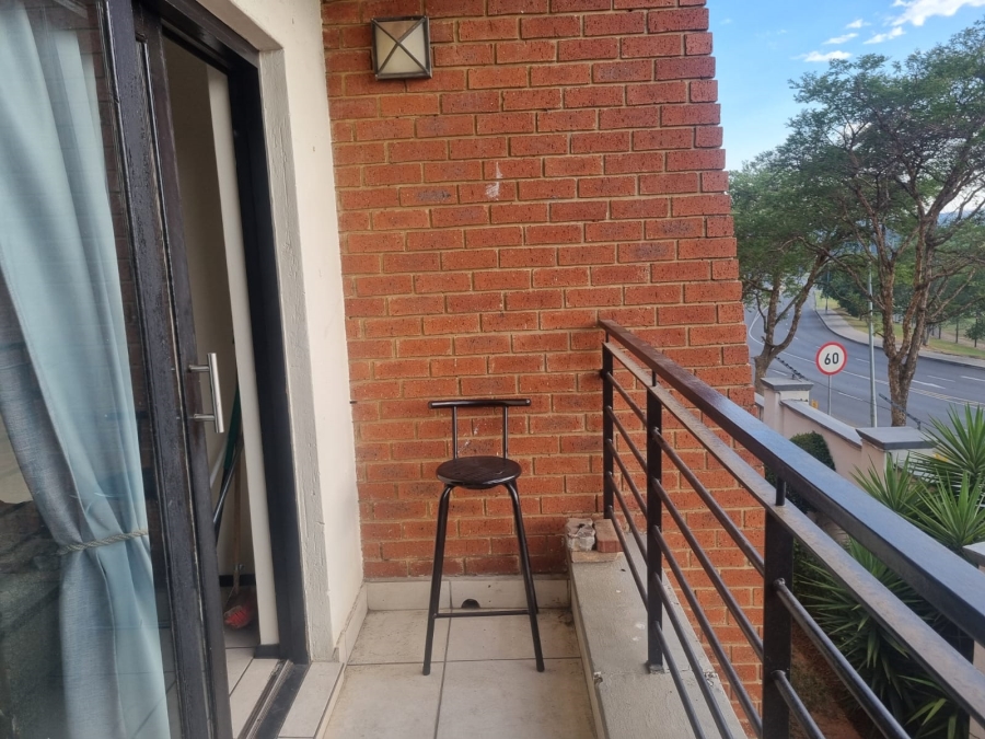 To Let 2 Bedroom Property for Rent in Greenstone Hill Gauteng