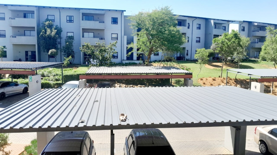 To Let 2 Bedroom Property for Rent in Jackal Creek Golf Estate Gauteng