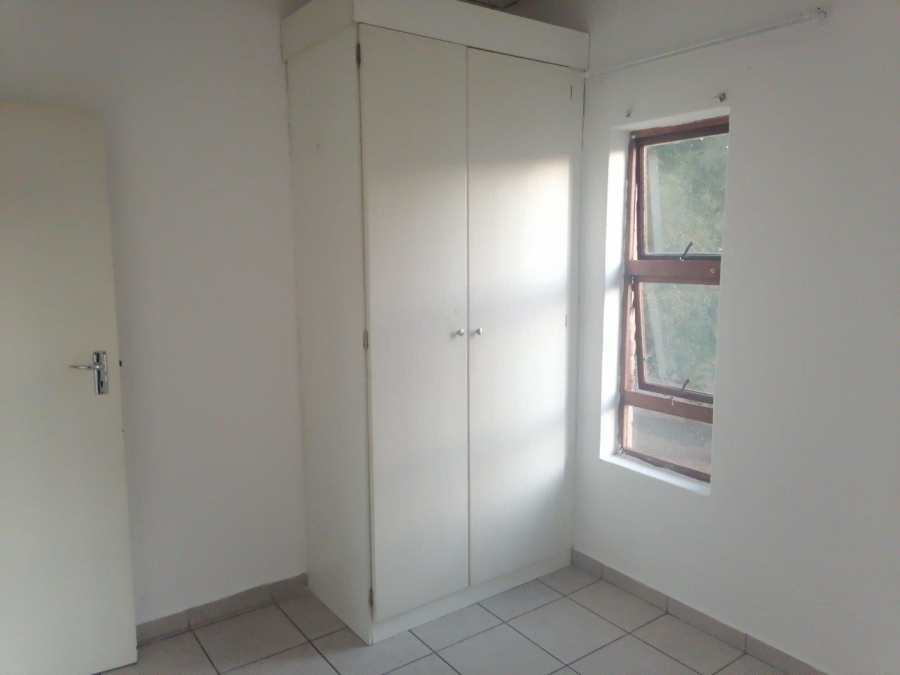 To Let 2 Bedroom Property for Rent in Amorosa Gauteng