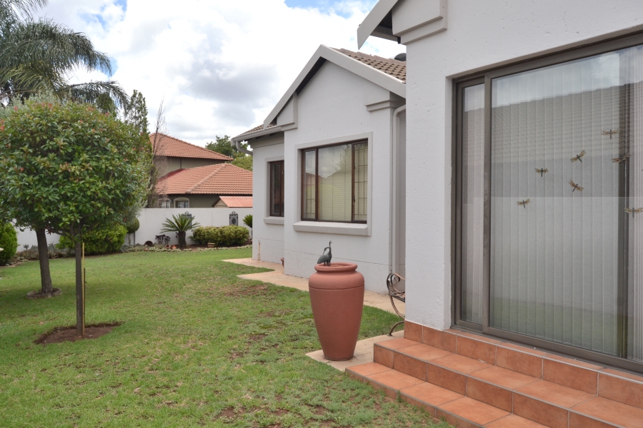 3 Bedroom Property for Sale in Thatchfield Estate Gauteng