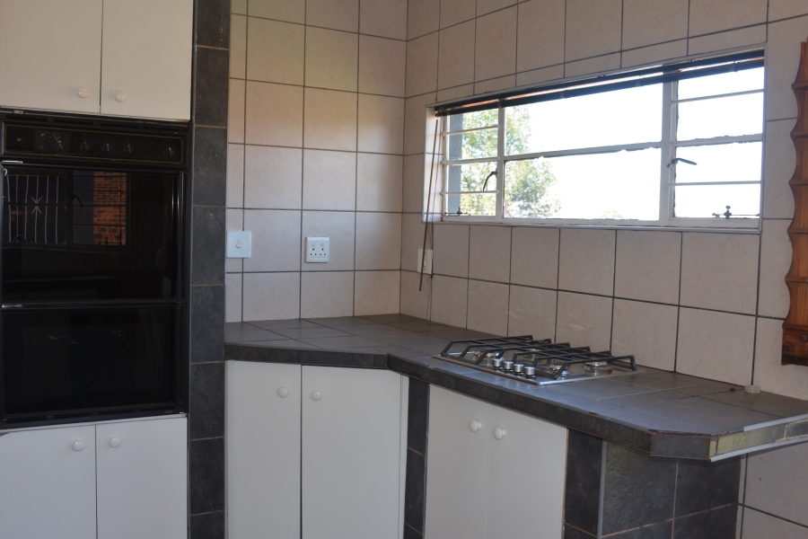 To Let 3 Bedroom Property for Rent in Tarlton Gauteng