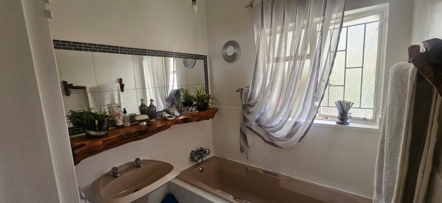 5 Bedroom Property for Sale in Alberton Central Gauteng