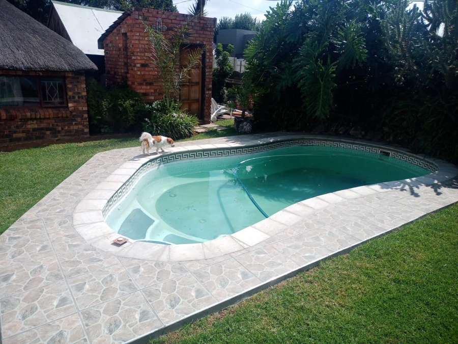 5 Bedroom Property for Sale in Alberton Central Gauteng