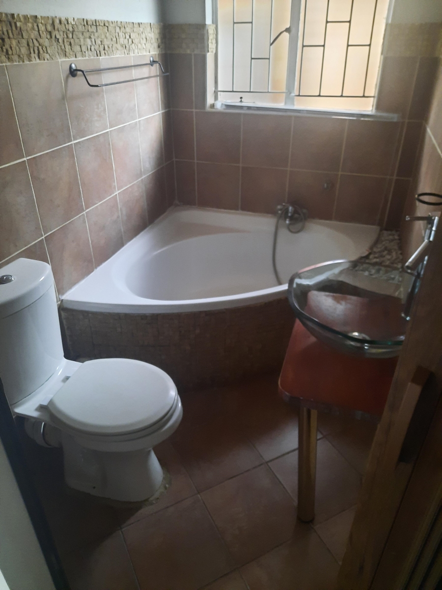 To Let 2 Bedroom Property for Rent in Birchleigh North Gauteng