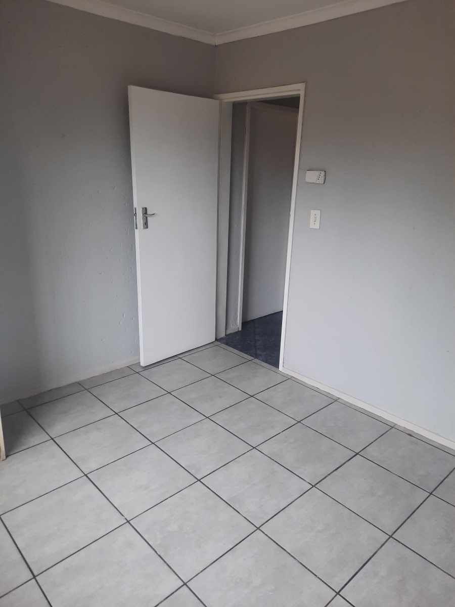 To Let 2 Bedroom Property for Rent in Birchleigh North Gauteng