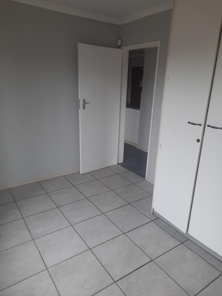 To Let 2 Bedroom Property for Rent in Birchleigh North Gauteng