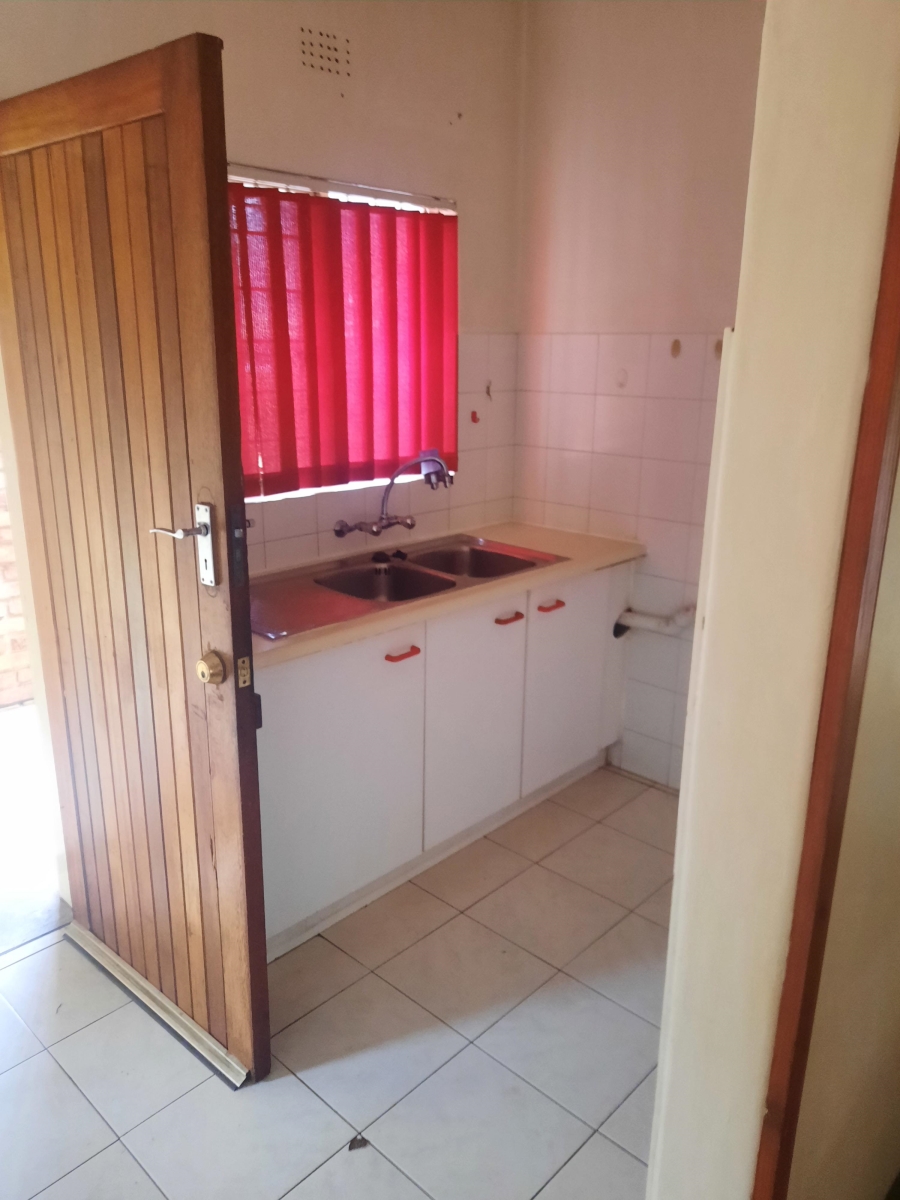 To Let 2 Bedroom Property for Rent in Birchleigh Gauteng