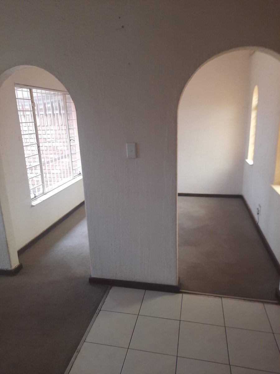 To Let 2 Bedroom Property for Rent in Birchleigh Gauteng