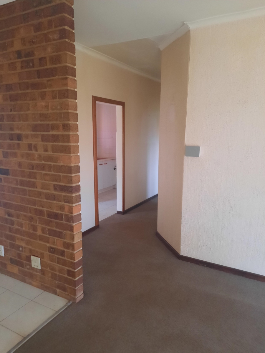 To Let 2 Bedroom Property for Rent in Birchleigh Gauteng