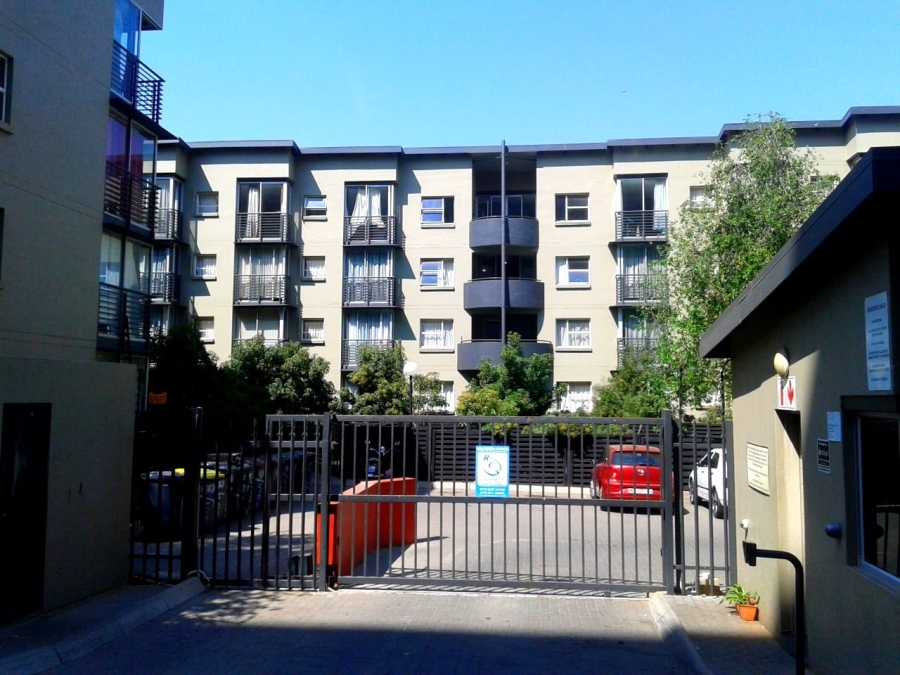 To Let 1 Bedroom Property for Rent in Braamfontein Gauteng