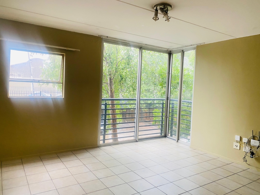 To Let 1 Bedroom Property for Rent in Braamfontein Gauteng