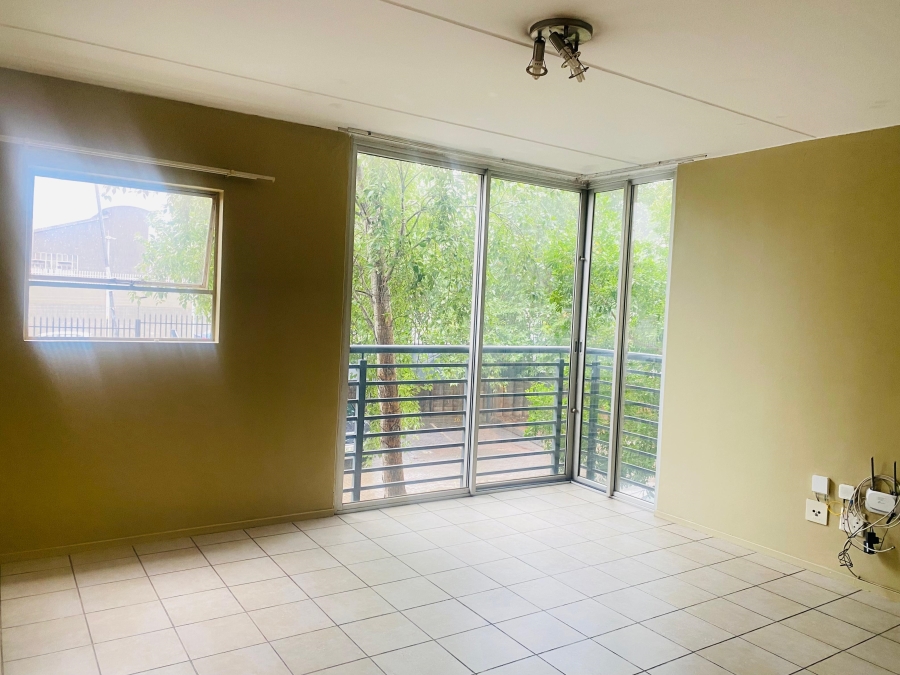 To Let 1 Bedroom Property for Rent in Braamfontein Gauteng