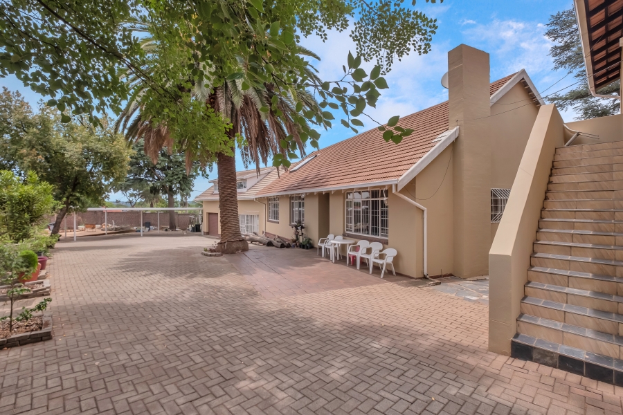 10 Bedroom Property for Sale in Franklin Roosevelt Park Gauteng