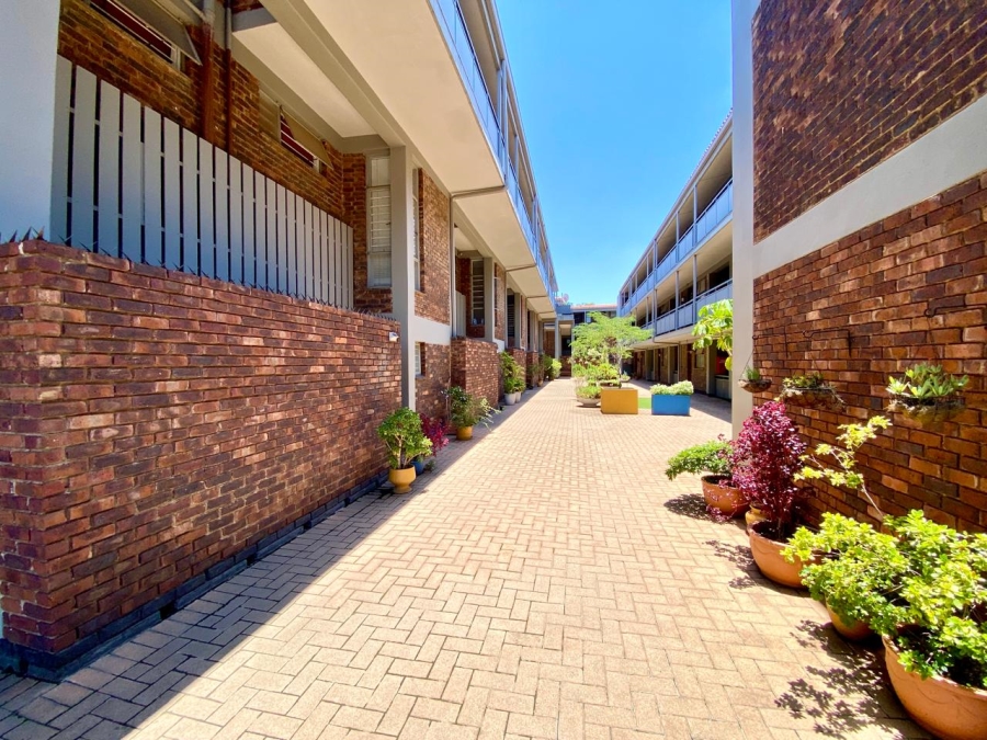 To Let 2 Bedroom Property for Rent in Craighall Gauteng