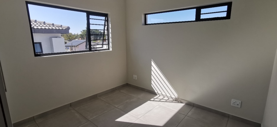 3 Bedroom Property for Sale in Little Falls Gauteng