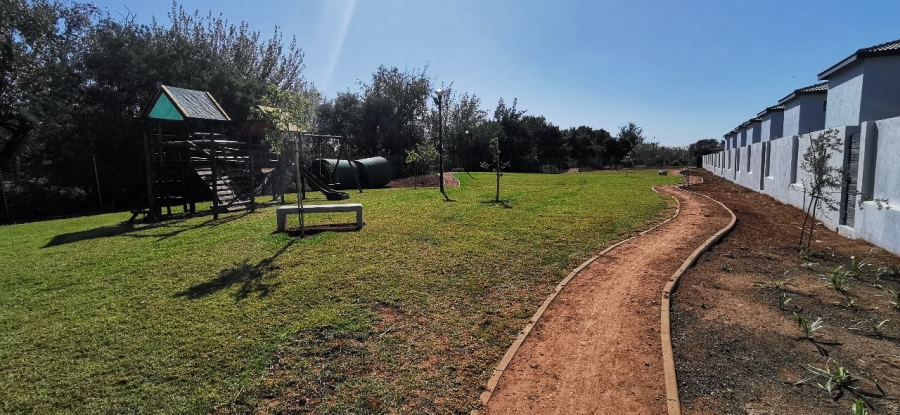 3 Bedroom Property for Sale in Little Falls Gauteng