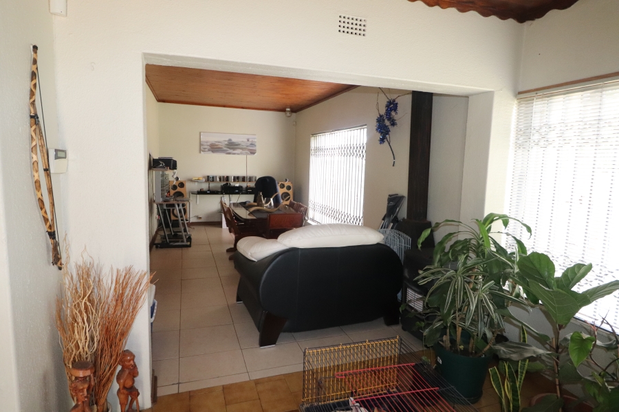 To Let 3 Bedroom Property for Rent in Birchleigh North Gauteng