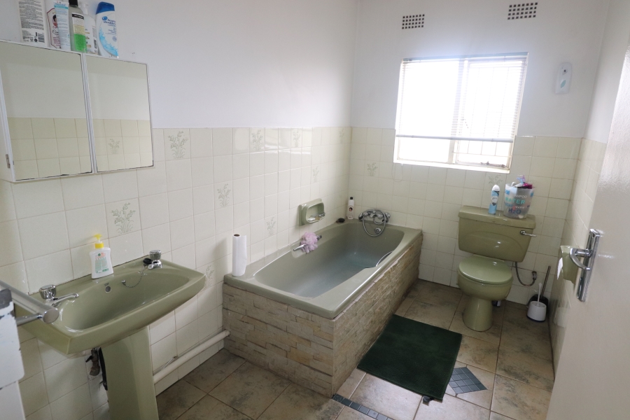 To Let 3 Bedroom Property for Rent in Birchleigh North Gauteng