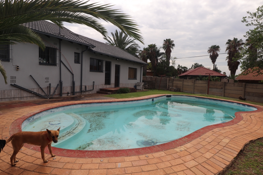 To Let 3 Bedroom Property for Rent in Birchleigh North Gauteng