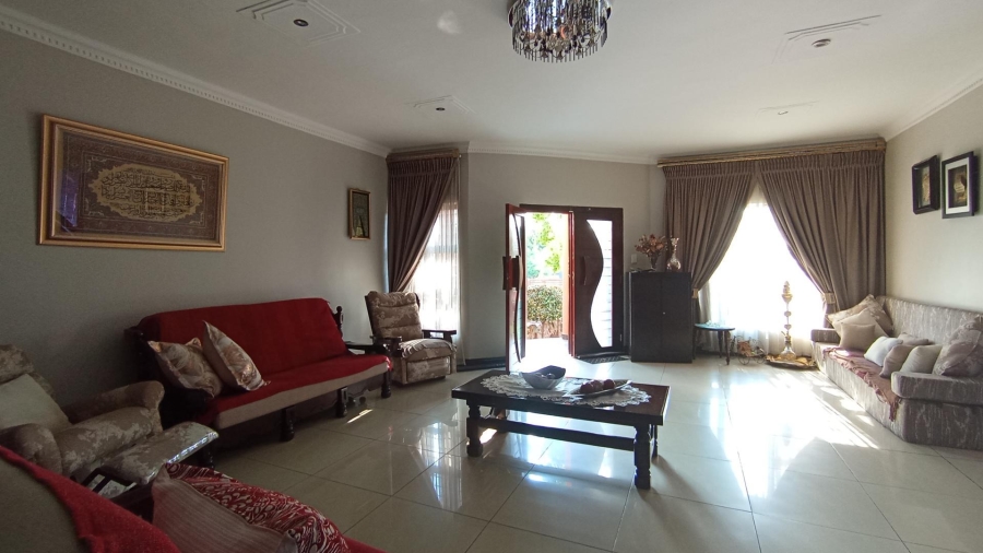 6 Bedroom Property for Sale in Florida Park Gauteng