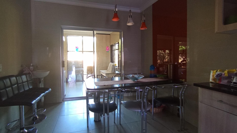 6 Bedroom Property for Sale in Florida Park Gauteng