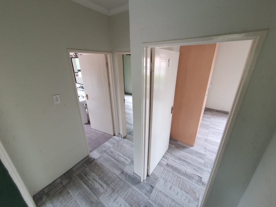 To Let 3 Bedroom Property for Rent in Featherbrooke Estate Gauteng