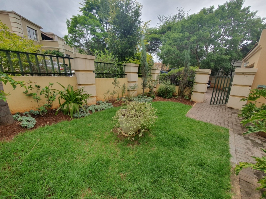 To Let 3 Bedroom Property for Rent in Featherbrooke Estate Gauteng